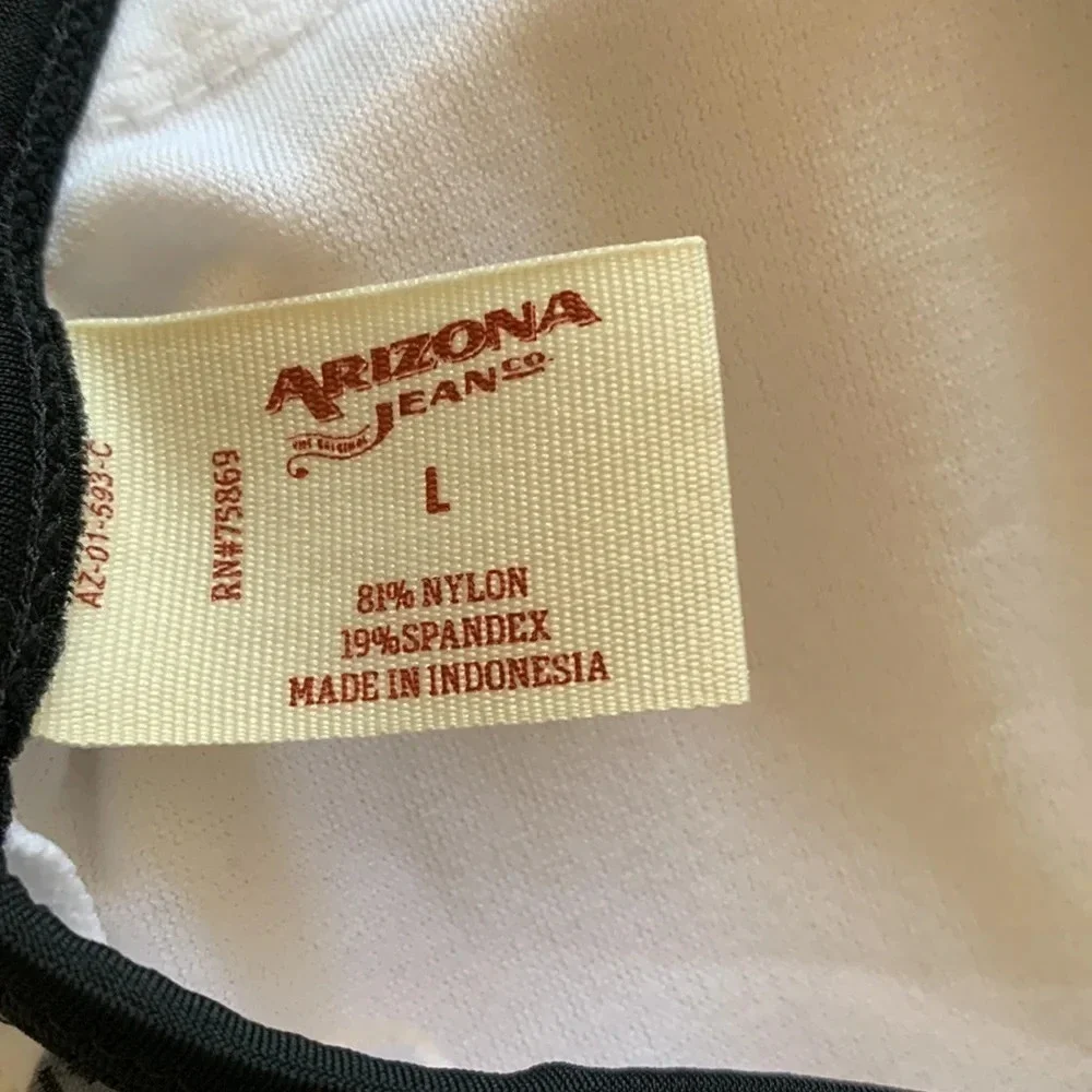 Arizona Jeans women's large bikini top